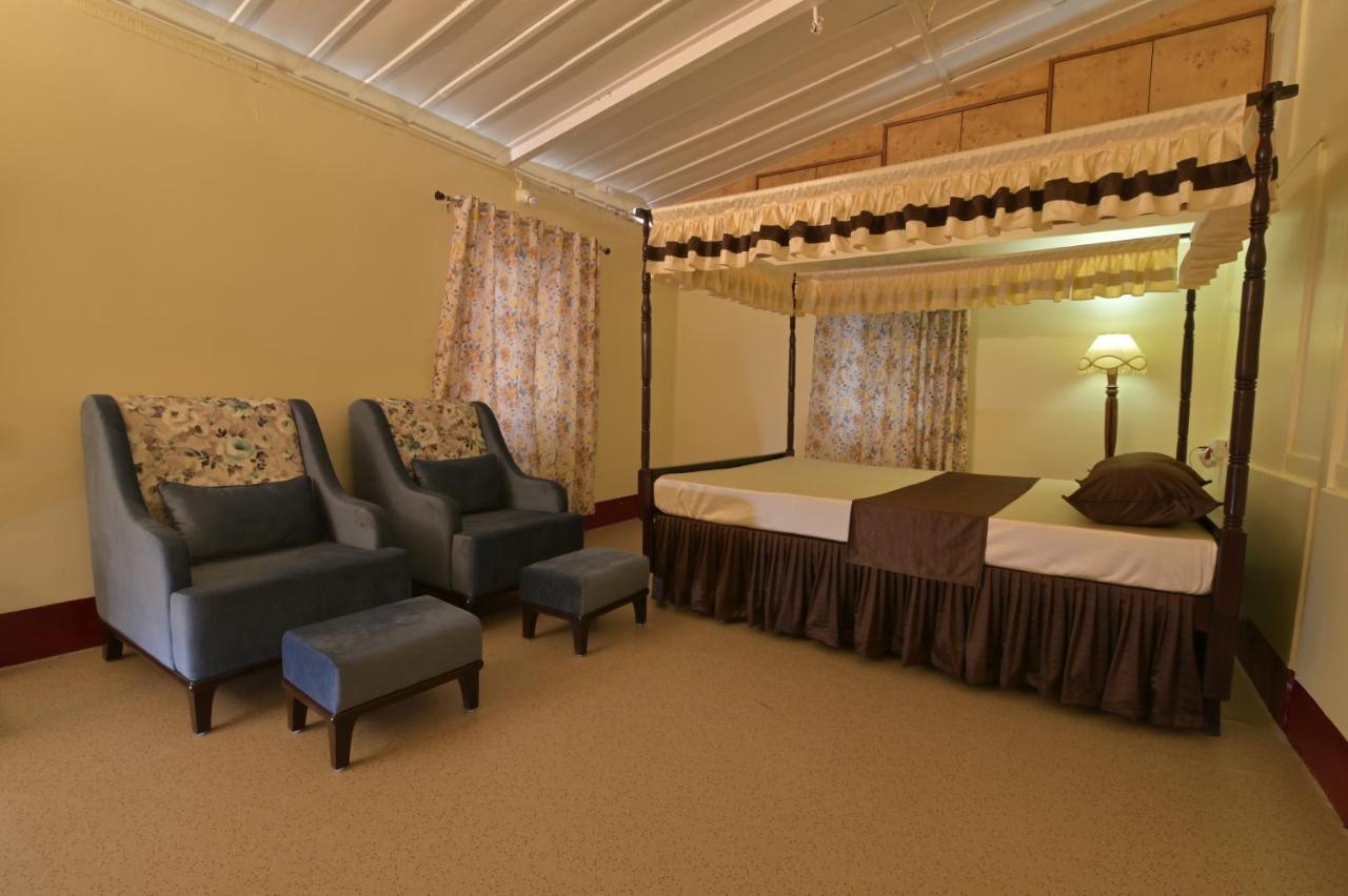Hotel The Sumola House à Jorhāt Extérieur photo
